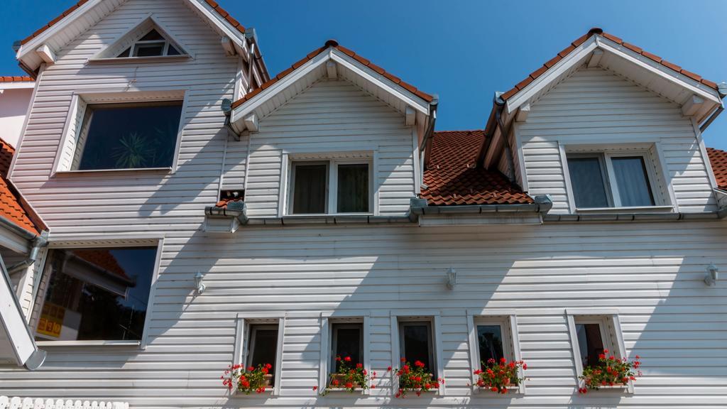 Отель Pension Aquaris Сигишоара Экстерьер фото